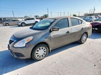  Salvage Nissan Versa