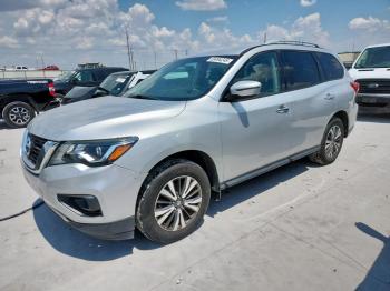  Salvage Nissan Pathfinder