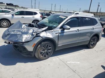  Salvage Volkswagen Tiguan