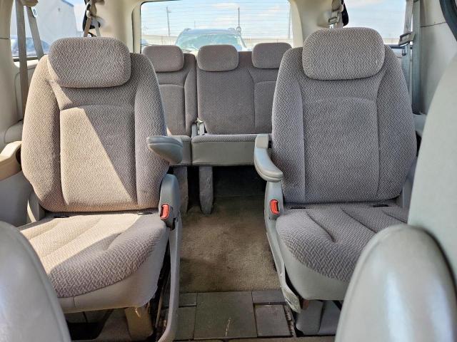 Chrysler Minivan Touring Image 11