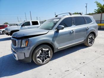  Salvage Kia Telluride