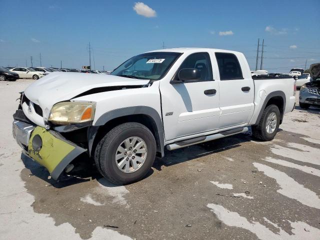  Salvage Mitsubishi Raider