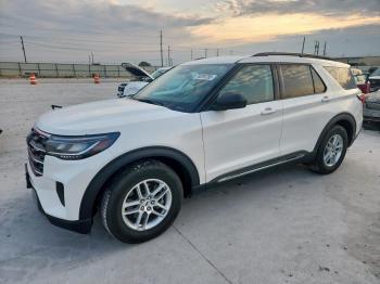  Salvage Ford Explorer