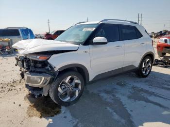 Salvage Hyundai VENUE
