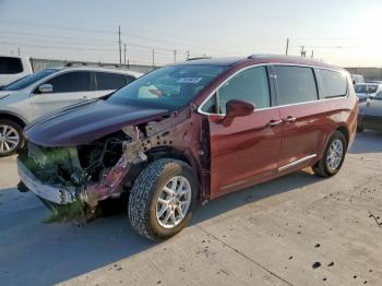  Salvage Chrysler Pacifica