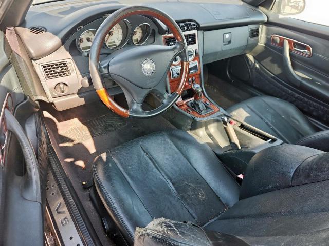 Mercedes-Benz Slk-class 320 Image 7