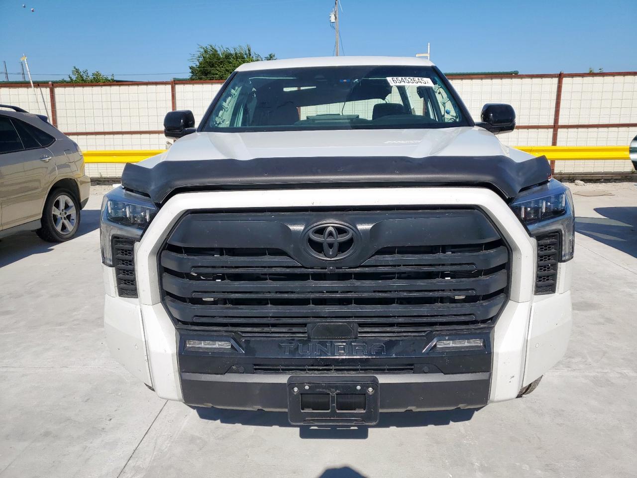 Toyota Tundra Crewmax Limited Image 7