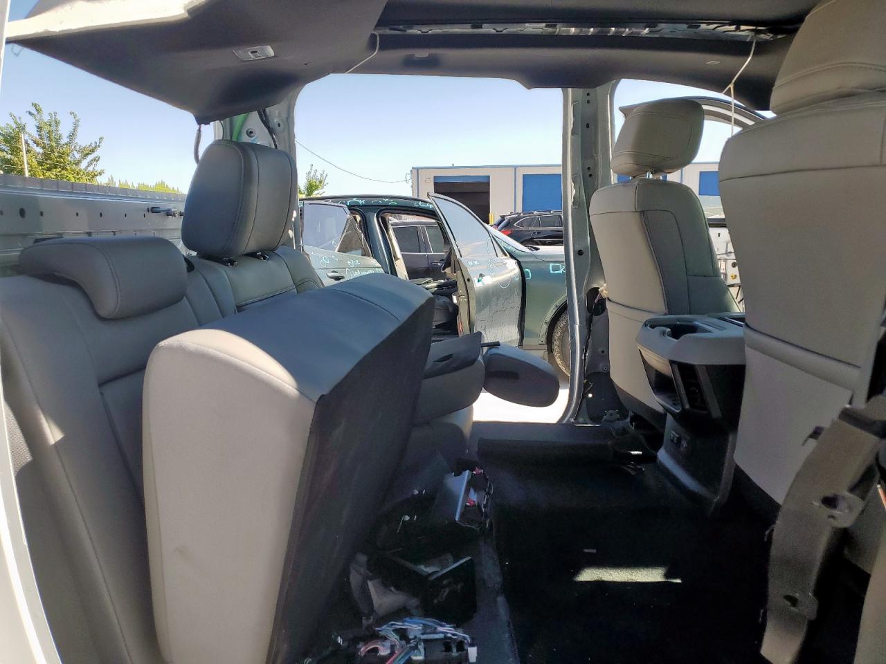 Toyota Tundra Crewmax Limited Image 11