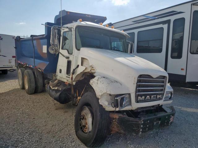  Salvage Mack Cv713