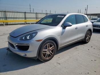  Salvage Porsche Cayenne