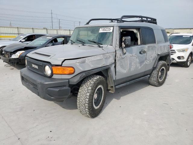  Salvage Toyota FJ Cruiser