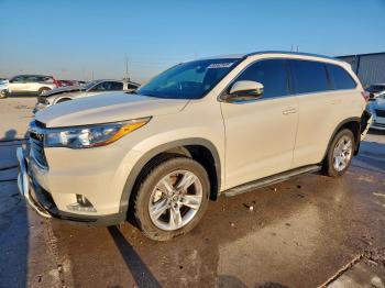  Salvage Toyota Highlander