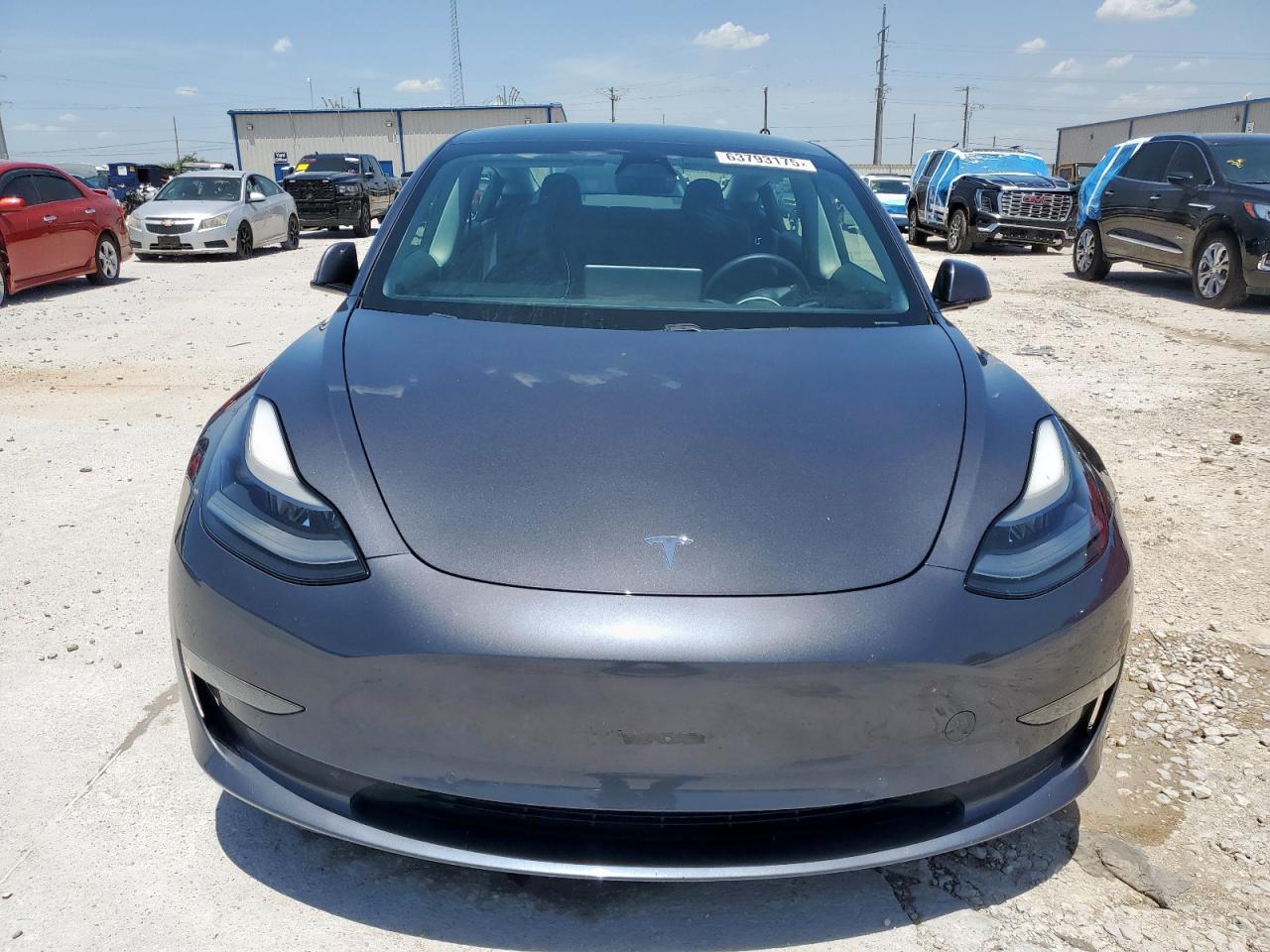 Tesla Model 3 Image 10