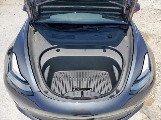 Tesla Model 3 Image 7