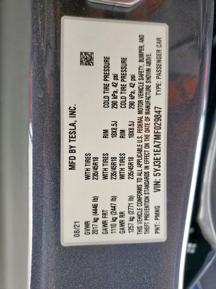 Tesla Model 3 Image 5