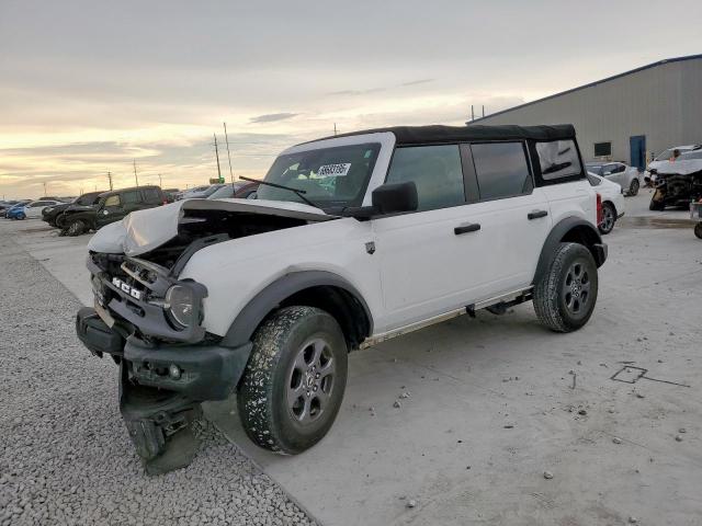  Salvage Ford Bronco
