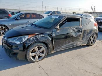  Salvage Hyundai VELOSTER