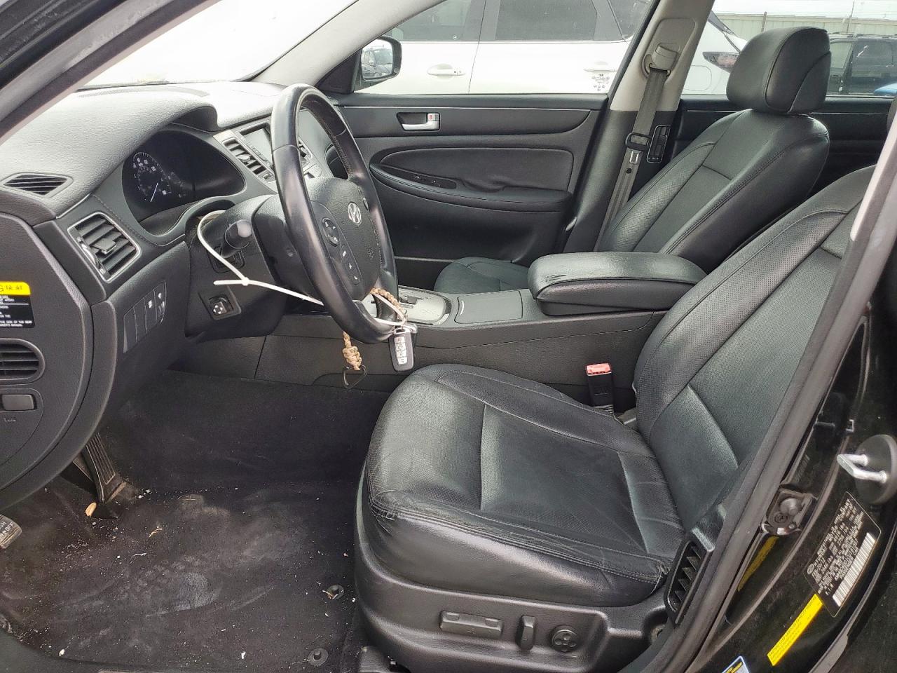 Hyundai Genesis 3.8l Image 9