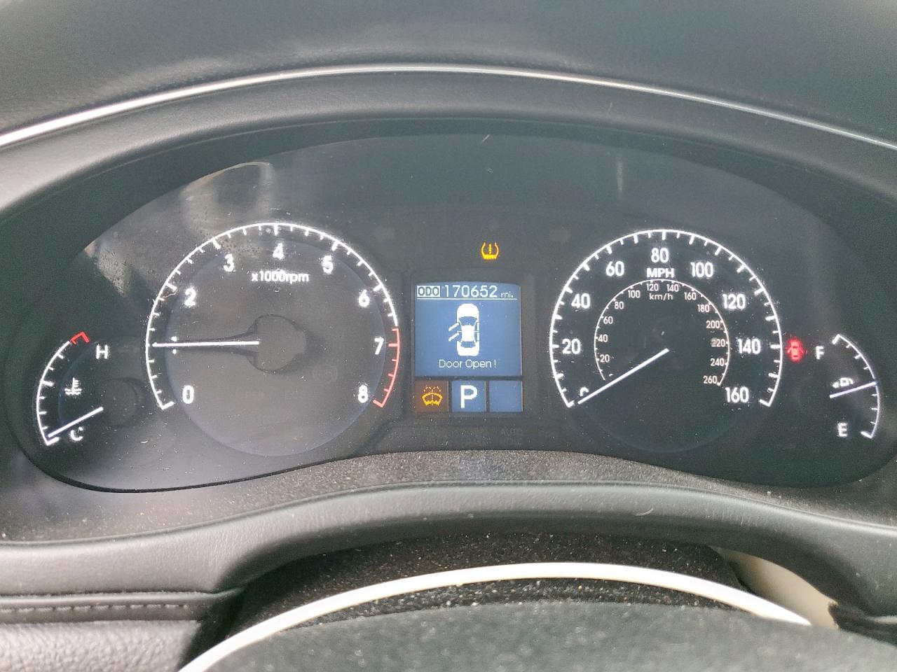 Hyundai Genesis 3.8l Image 7