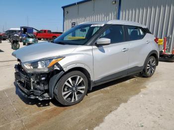  Salvage Nissan Kicks