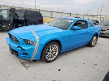 Salvage Ford Mustang