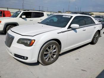  Salvage Chrysler 300