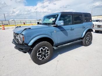  Salvage Ford Bronco