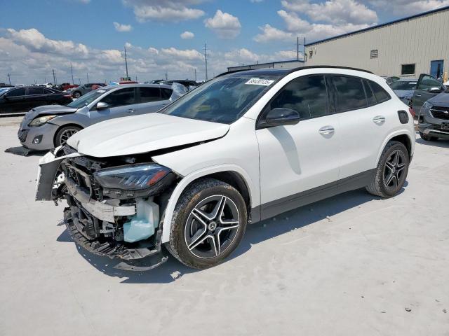 Salvage Mercedes-Benz GLA