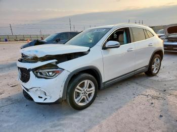  Salvage Mercedes-Benz GLA