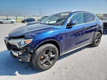 Salvage Alfa Romeo Stelvio