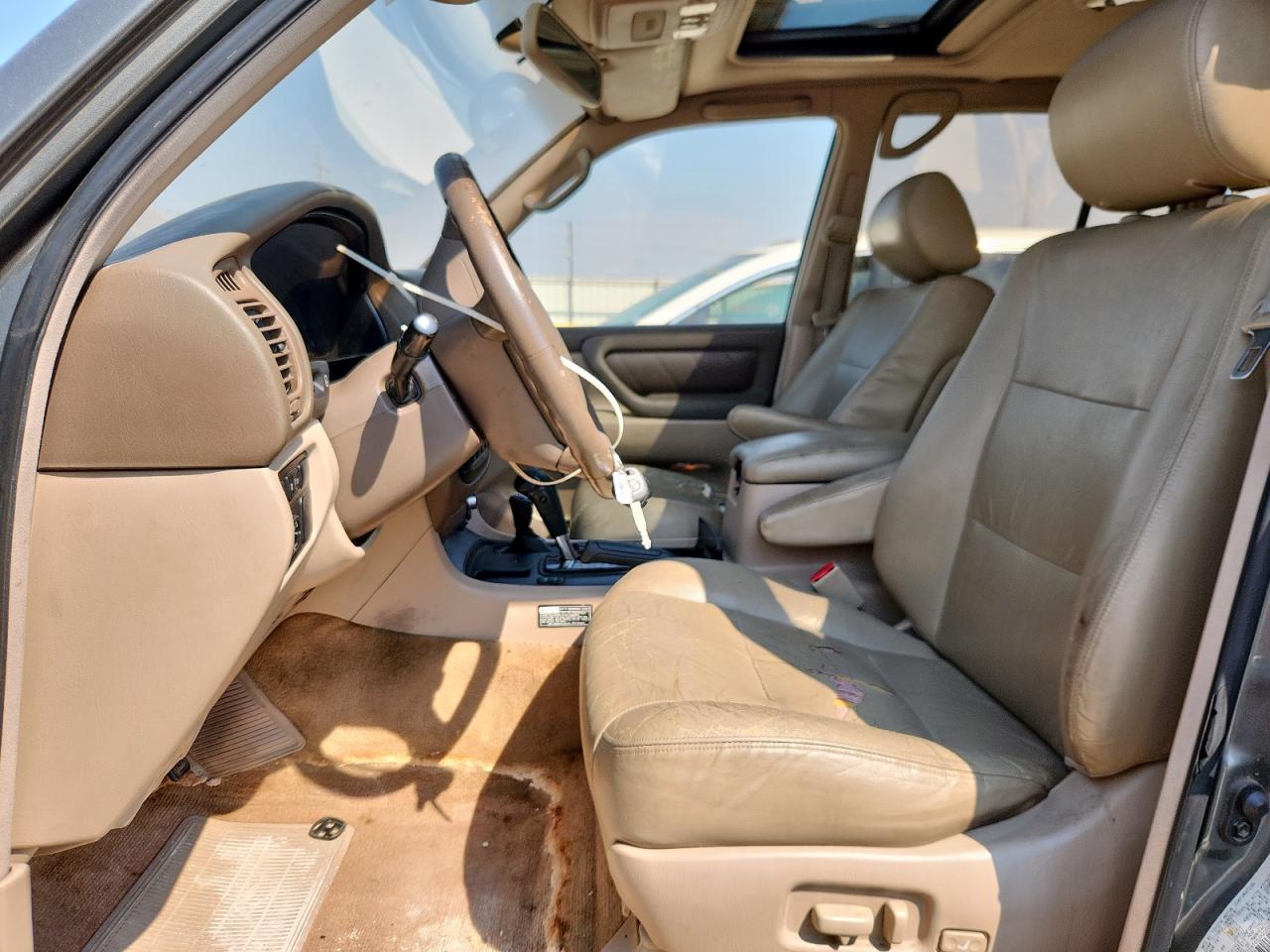 Toyota Land Cruis Image 4