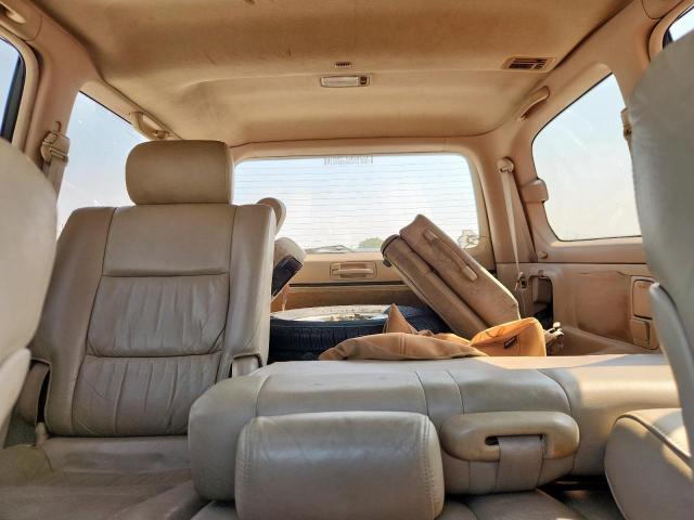 Toyota Land Cruis Image 5