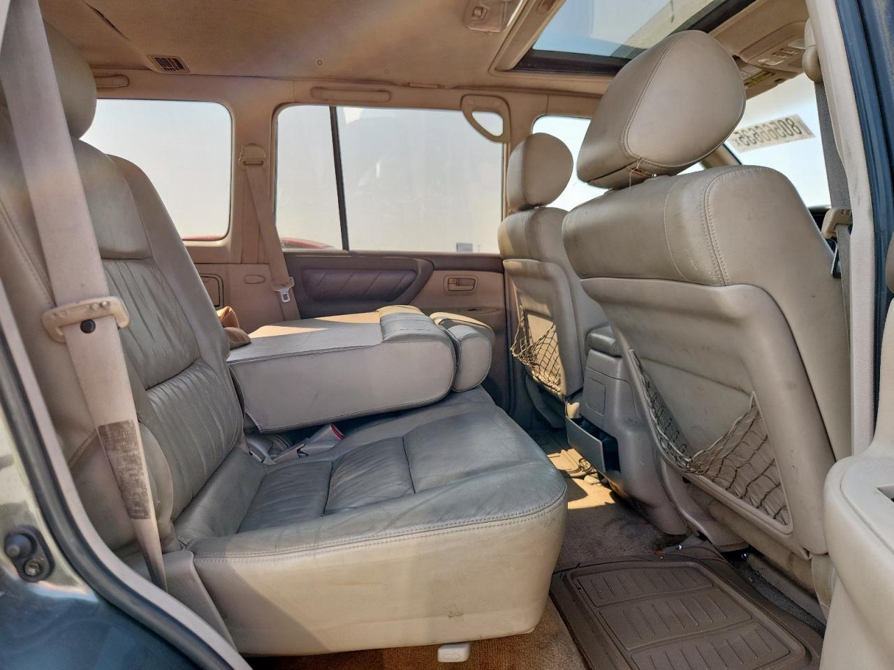 Toyota Land Cruis Image 8