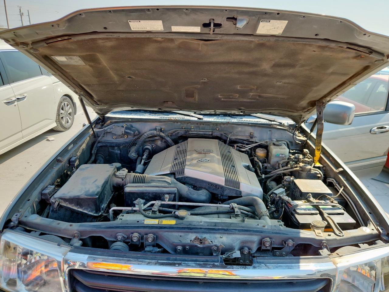 Toyota Land Cruis Image 7