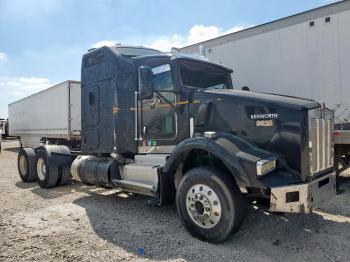  Salvage Kenworth T800