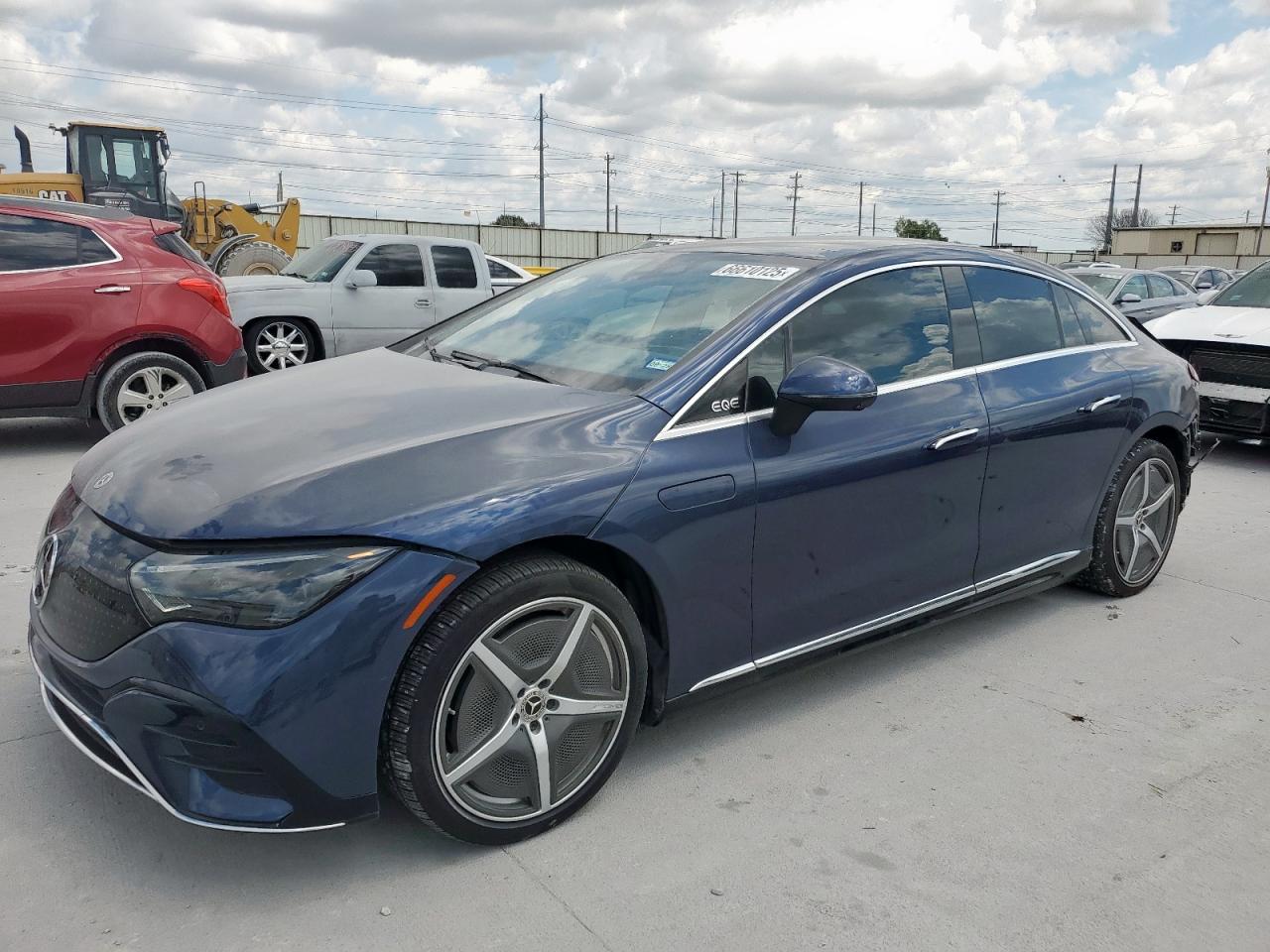 Mercedes-Benz EQE 350+ Image 1