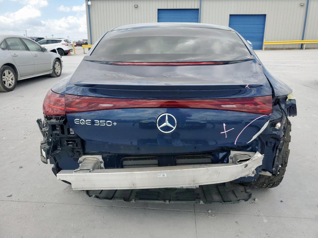 Mercedes-Benz EQE 350+ Image 6