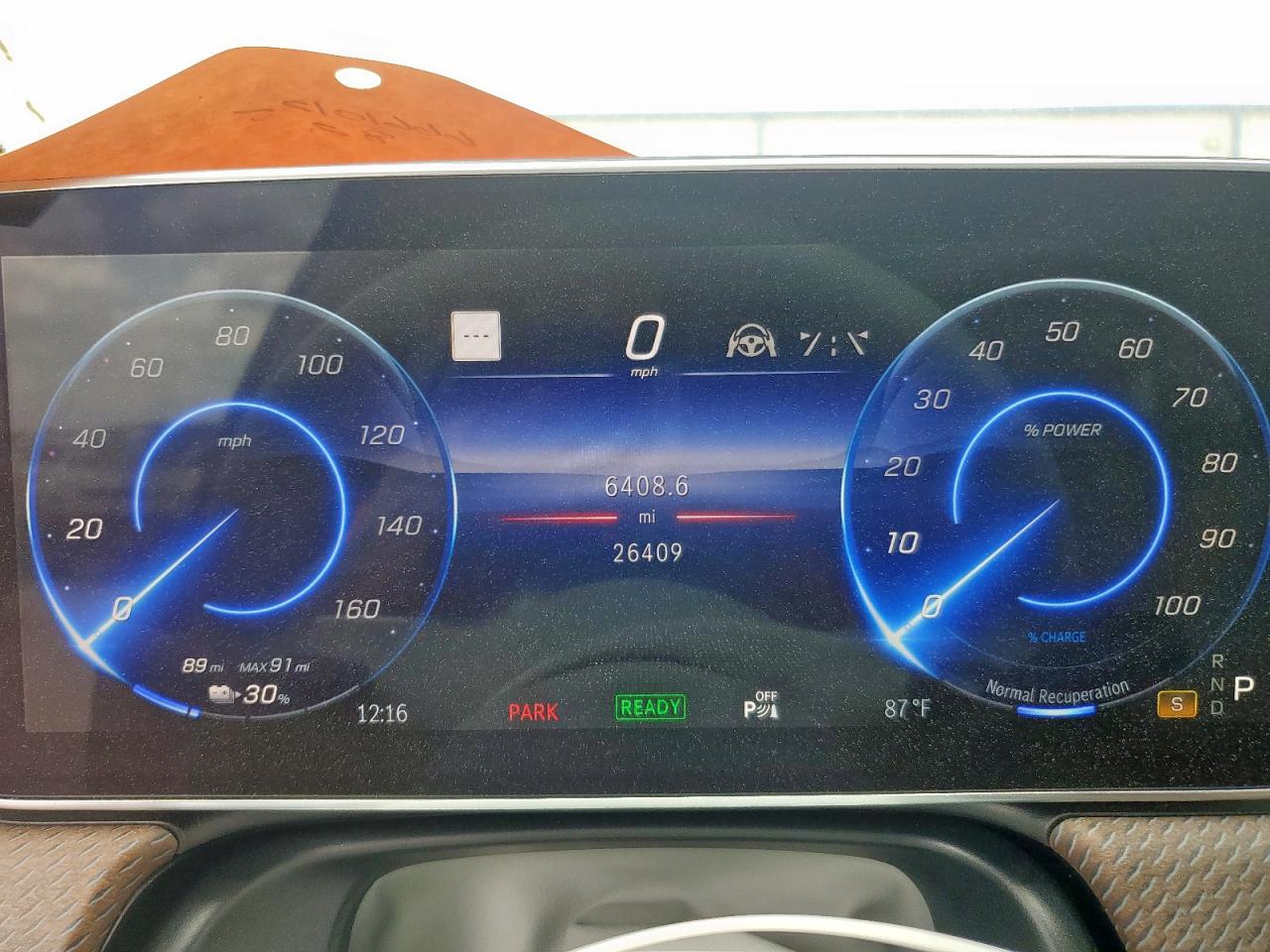 Mercedes-Benz EQE 350+ Image 12