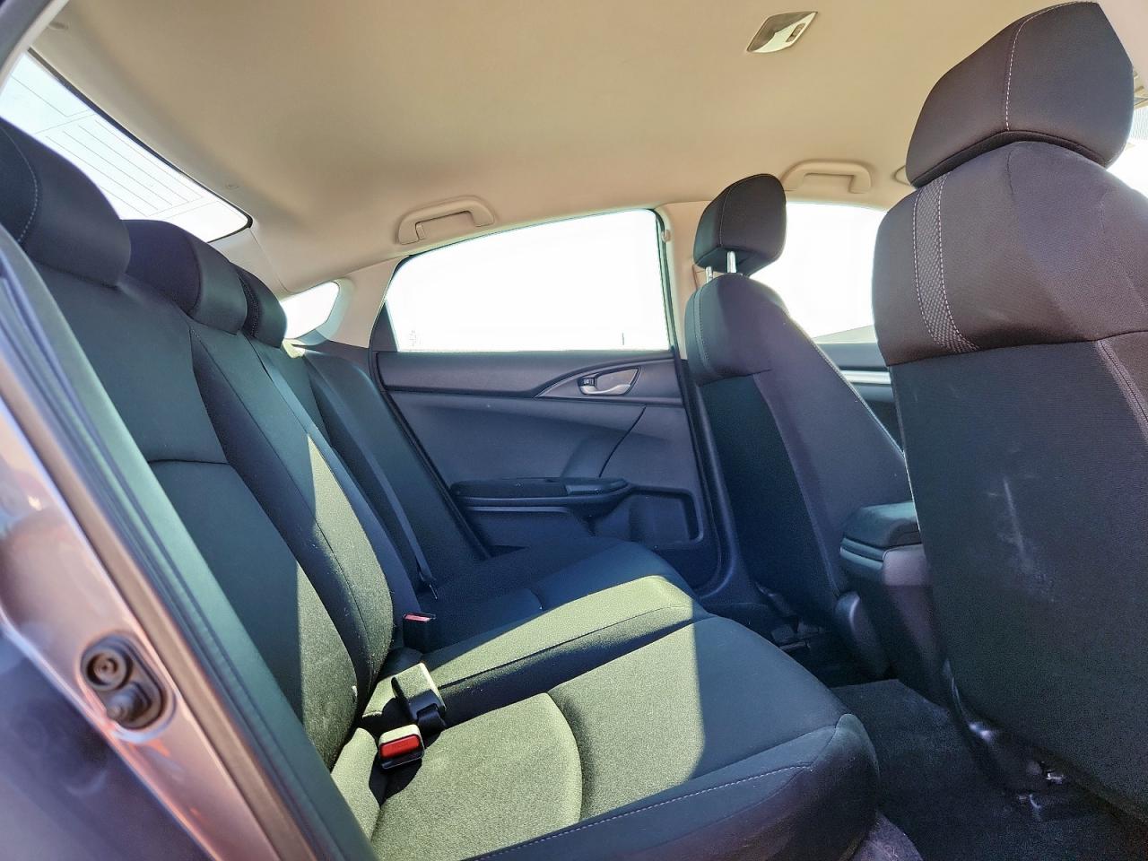 Honda Civic Lx Image 13