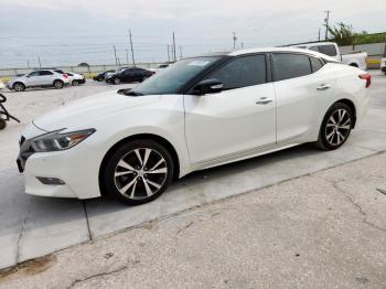  Salvage Nissan Maxima