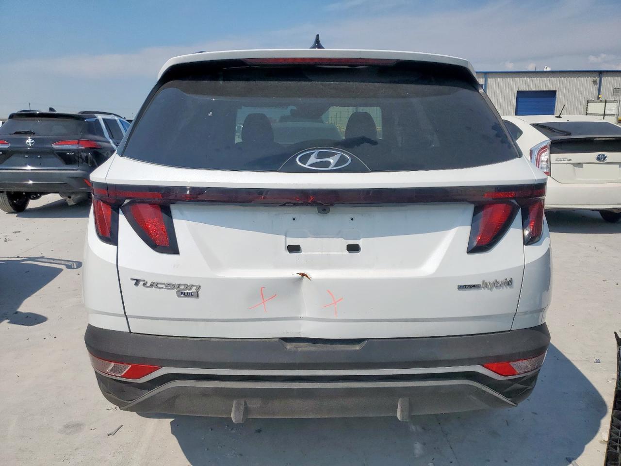 Hyundai TUCSON Blue Image 3