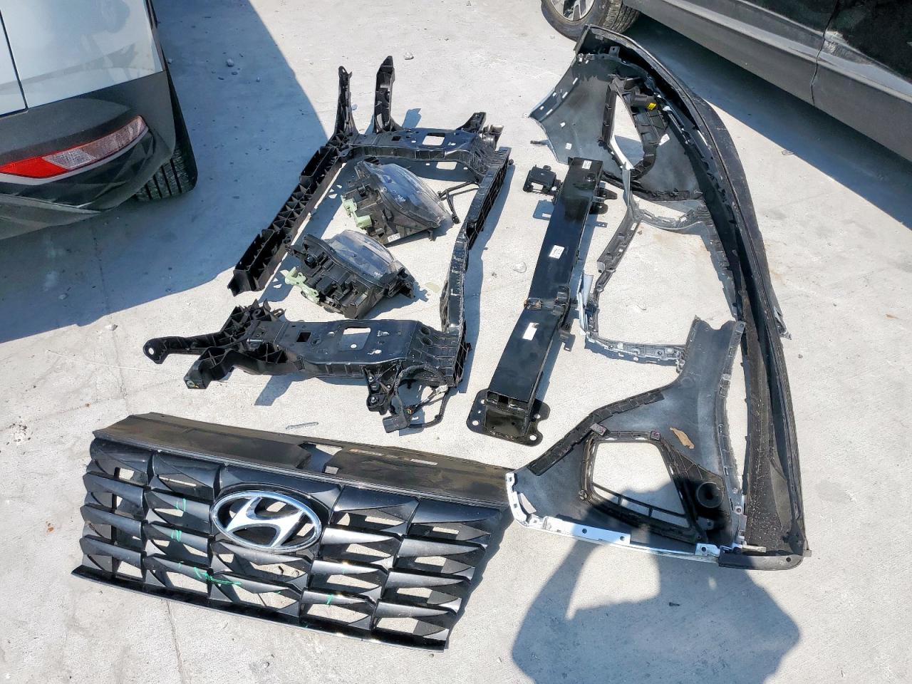 Hyundai TUCSON Blue Image 12