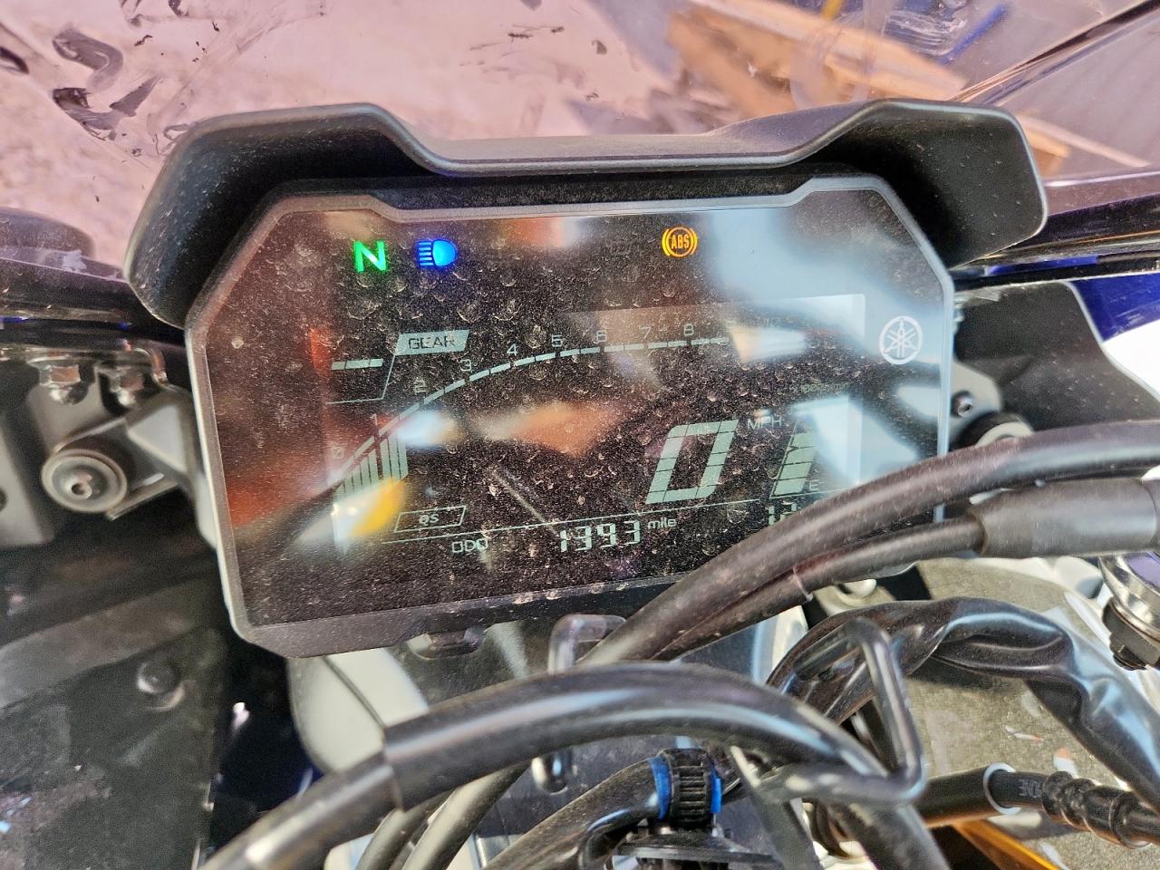 Yamaha Yzfr7 Image 5