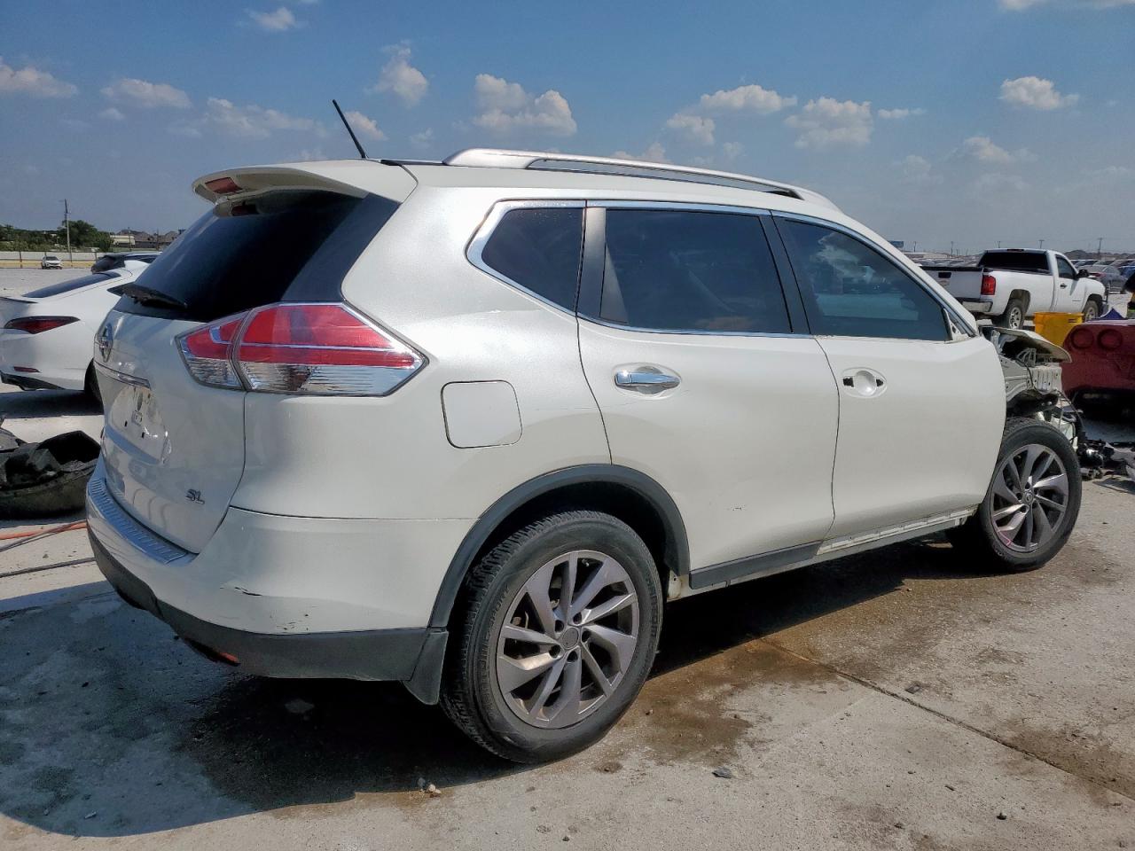 Nissan Rogue S Image 3