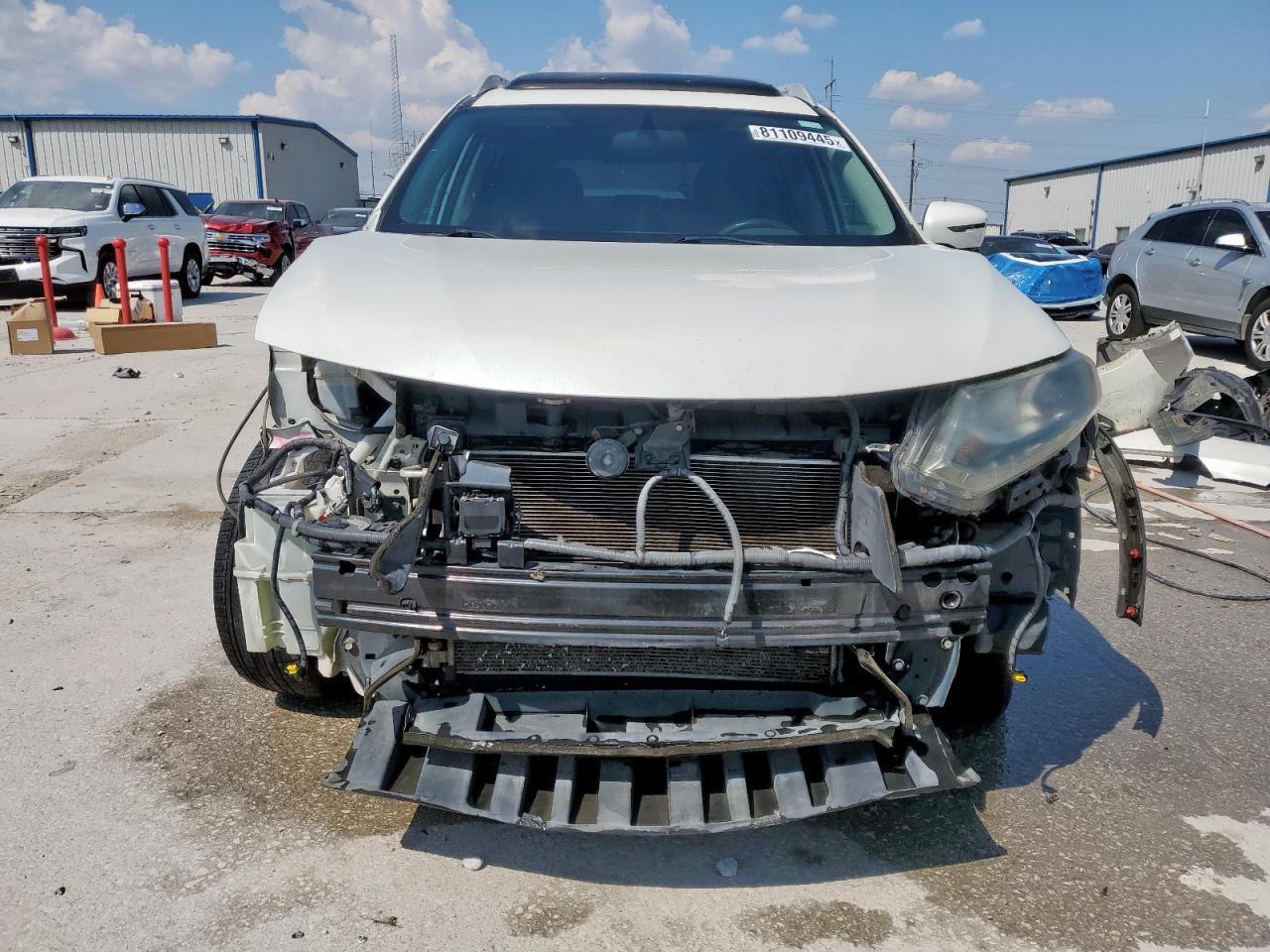 Nissan Rogue S Image 7