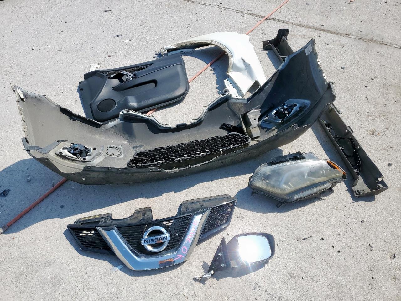 Nissan Rogue S Image 14