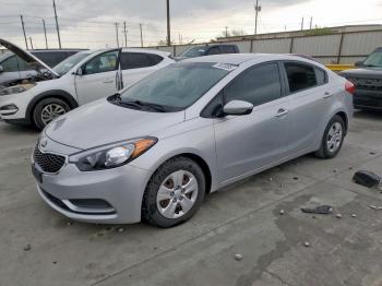  Salvage Kia Forte