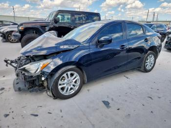  Salvage Toyota Yaris