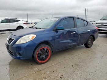  Salvage Nissan Versa
