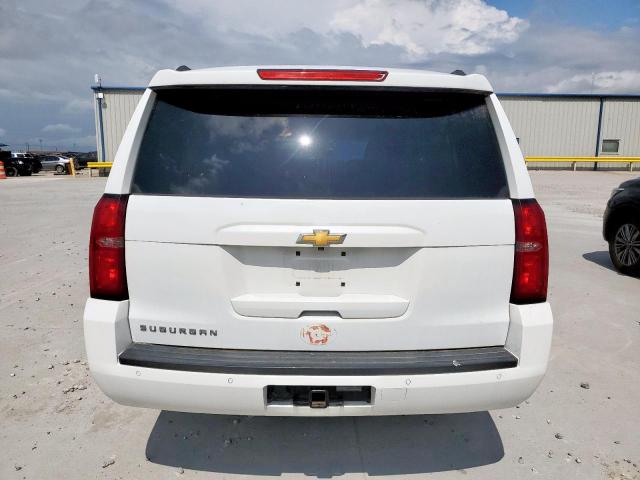 Chevrolet Suburban C1500 Image 4